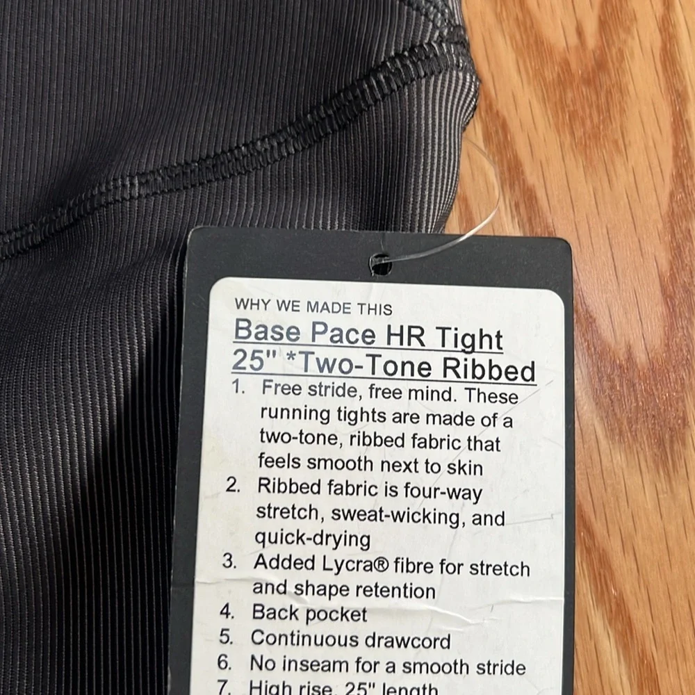 New! Lululemon SZ 2, Base pace HR tight Two tone ribbed 25” leggings.